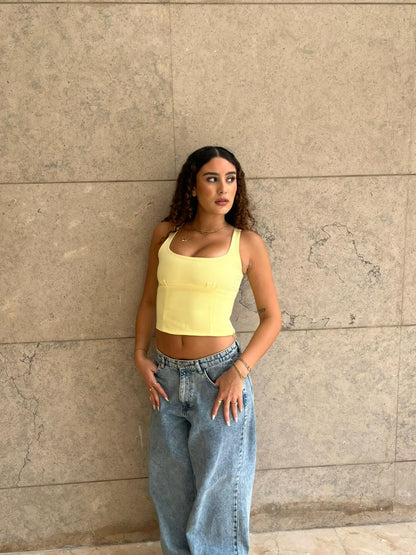 Camié in Yellow